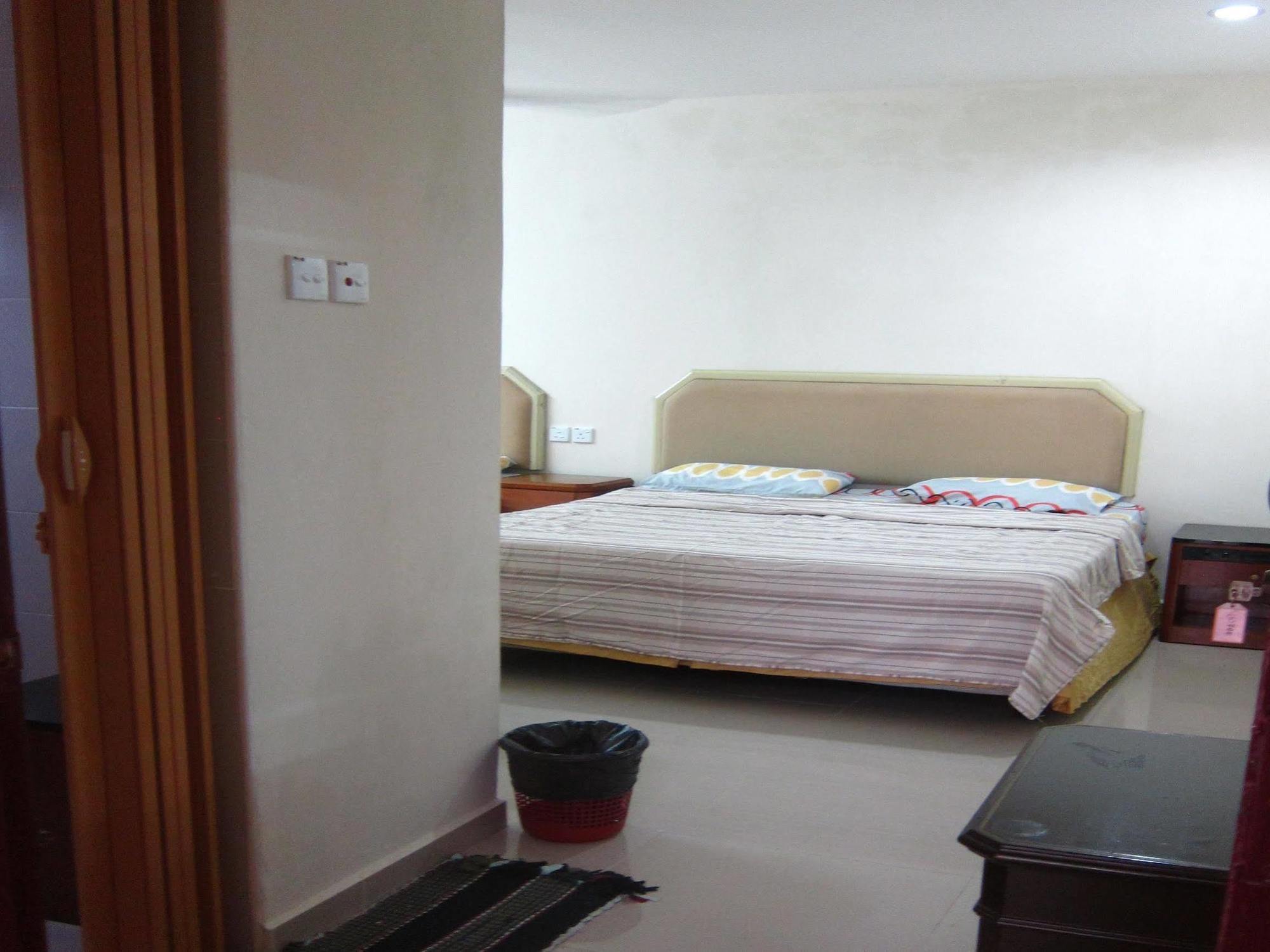 Skudai Baru Hotel Johor Bahru Esterno foto